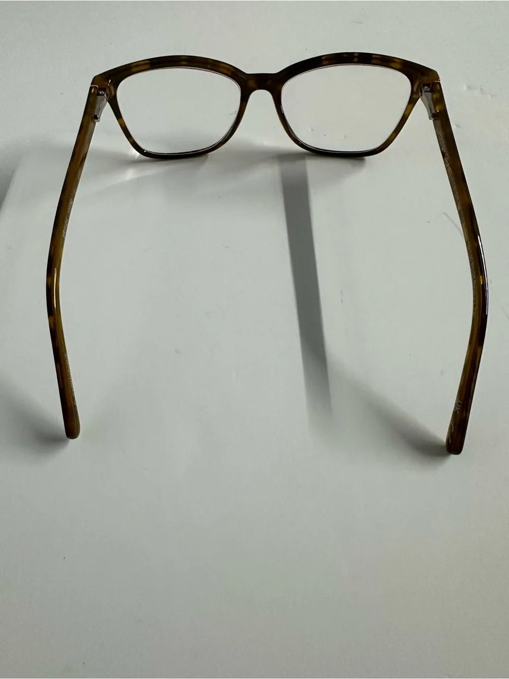 Foster Grant Brown Tortoise Shell Readers with Case & Cloth